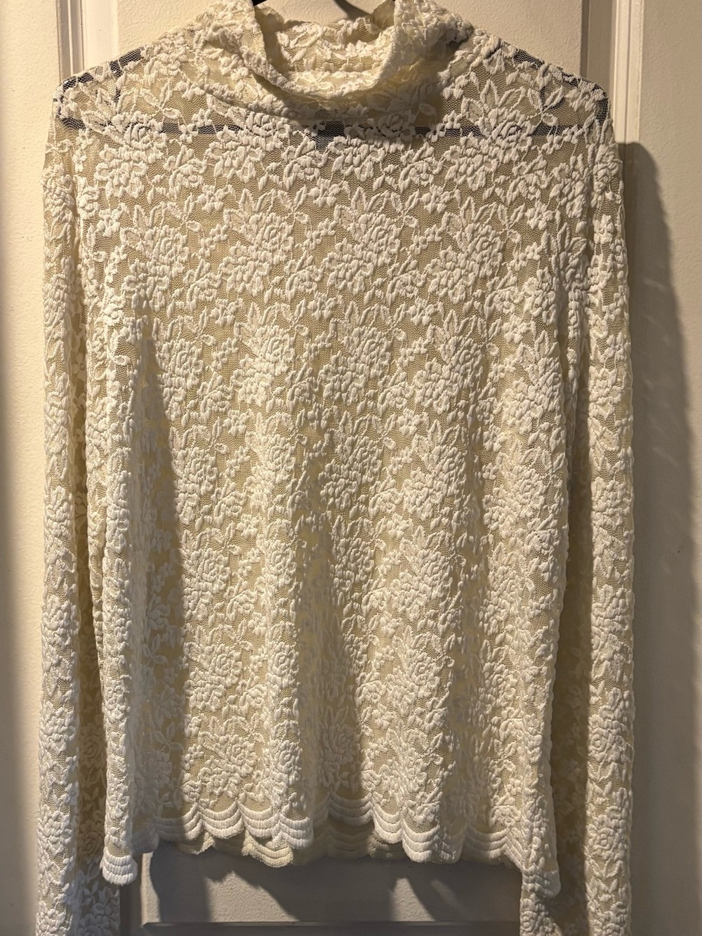 Vintage Beautiful Lace Two Way Stretch Pullover size Large New